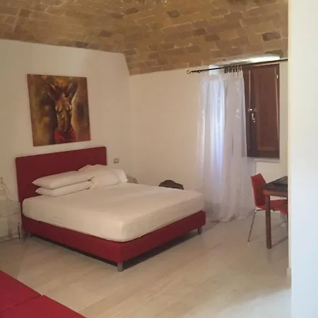 Residenza Hostaria Del Pavone Bed & Breakfast Vasto