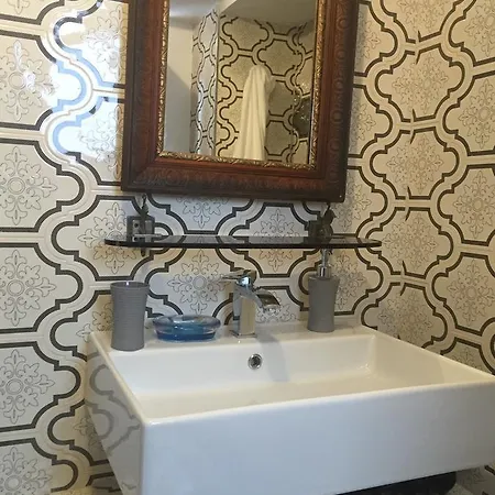Residenza Hostaria Del Pavone 3*