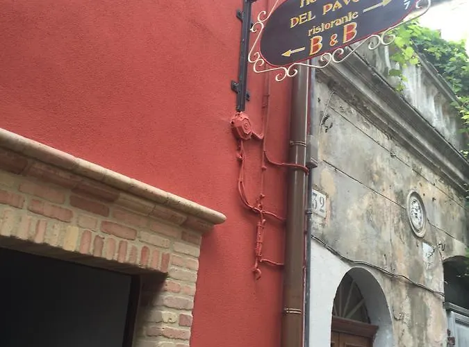 Residenza Hostaria Del Pavone Couette-café 3*