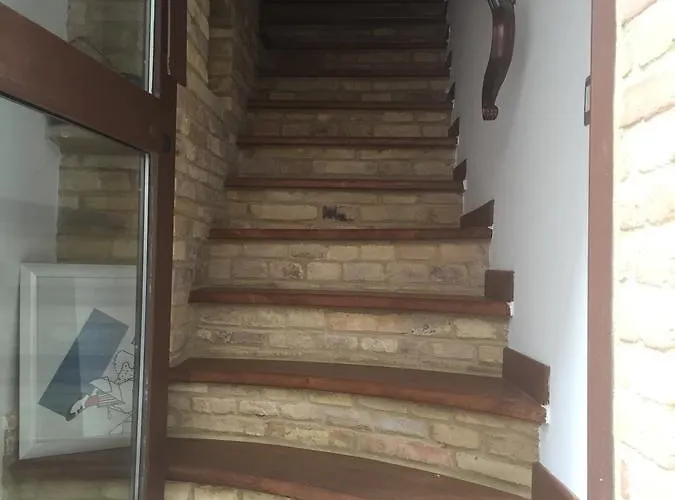 Residenza Hostaria Del Pavone Васто