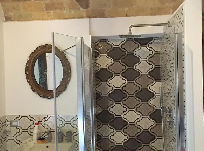 Residenza Hostaria Del Pavone Васто