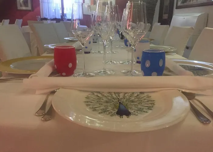 Residenza Hostaria Del Pavone Couette-café